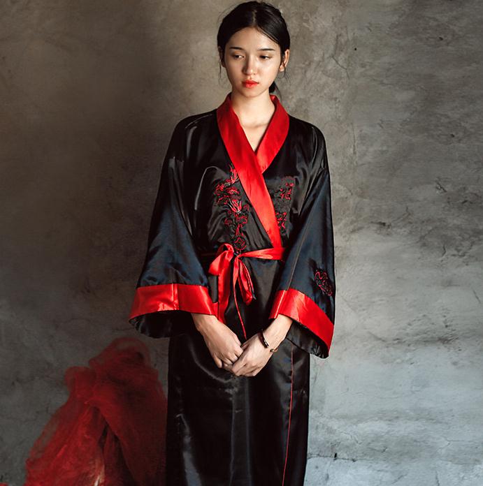 Kimono Japonais Femme Nuit – Image 2